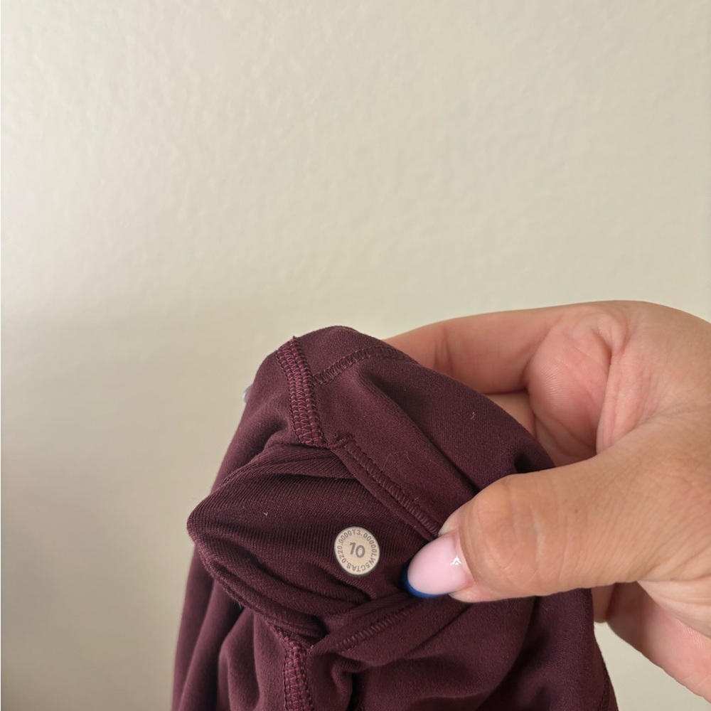 lululemon athletica Burgundy leggings ‘34 - Picture 6 of 6
